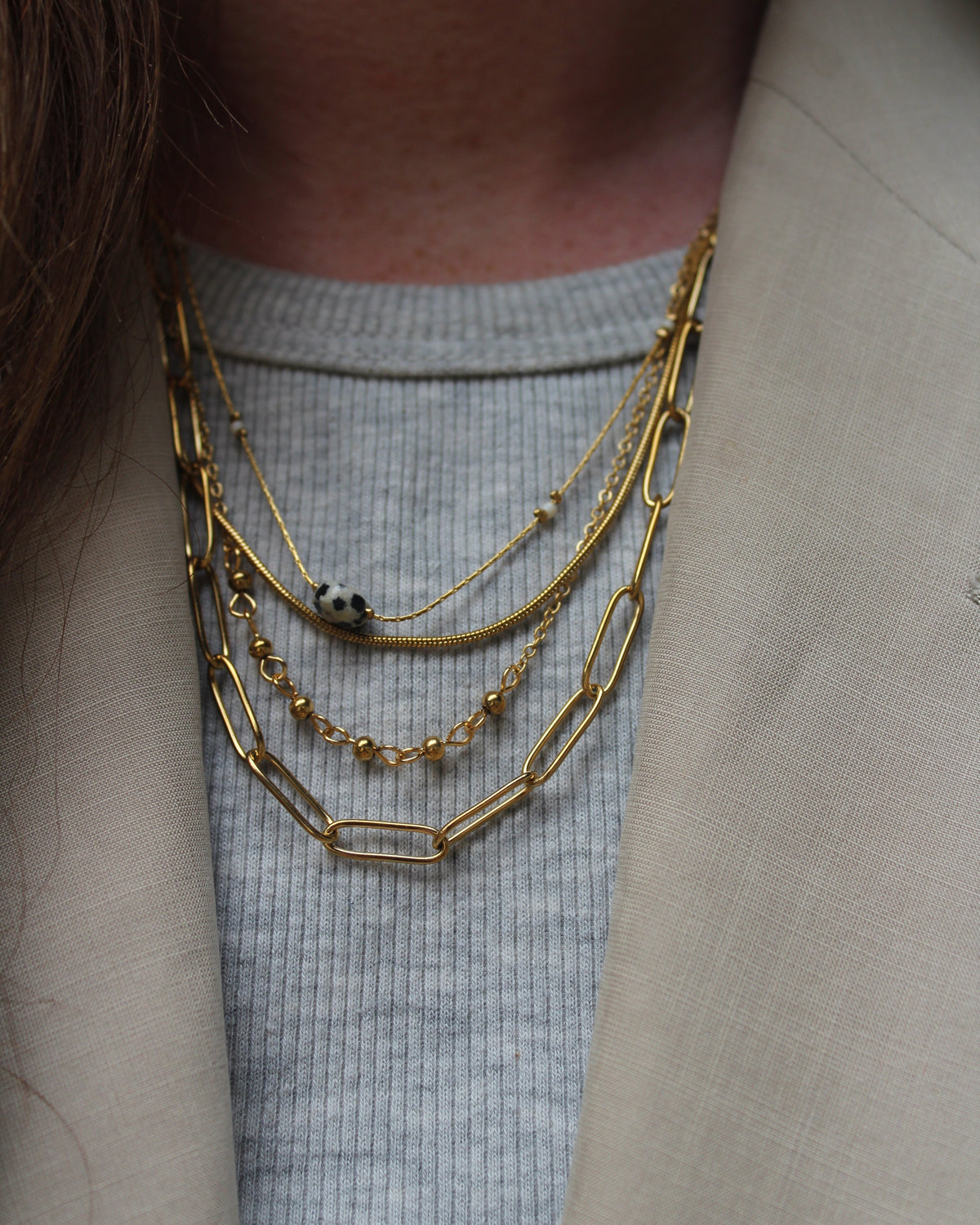Collar Ceniza