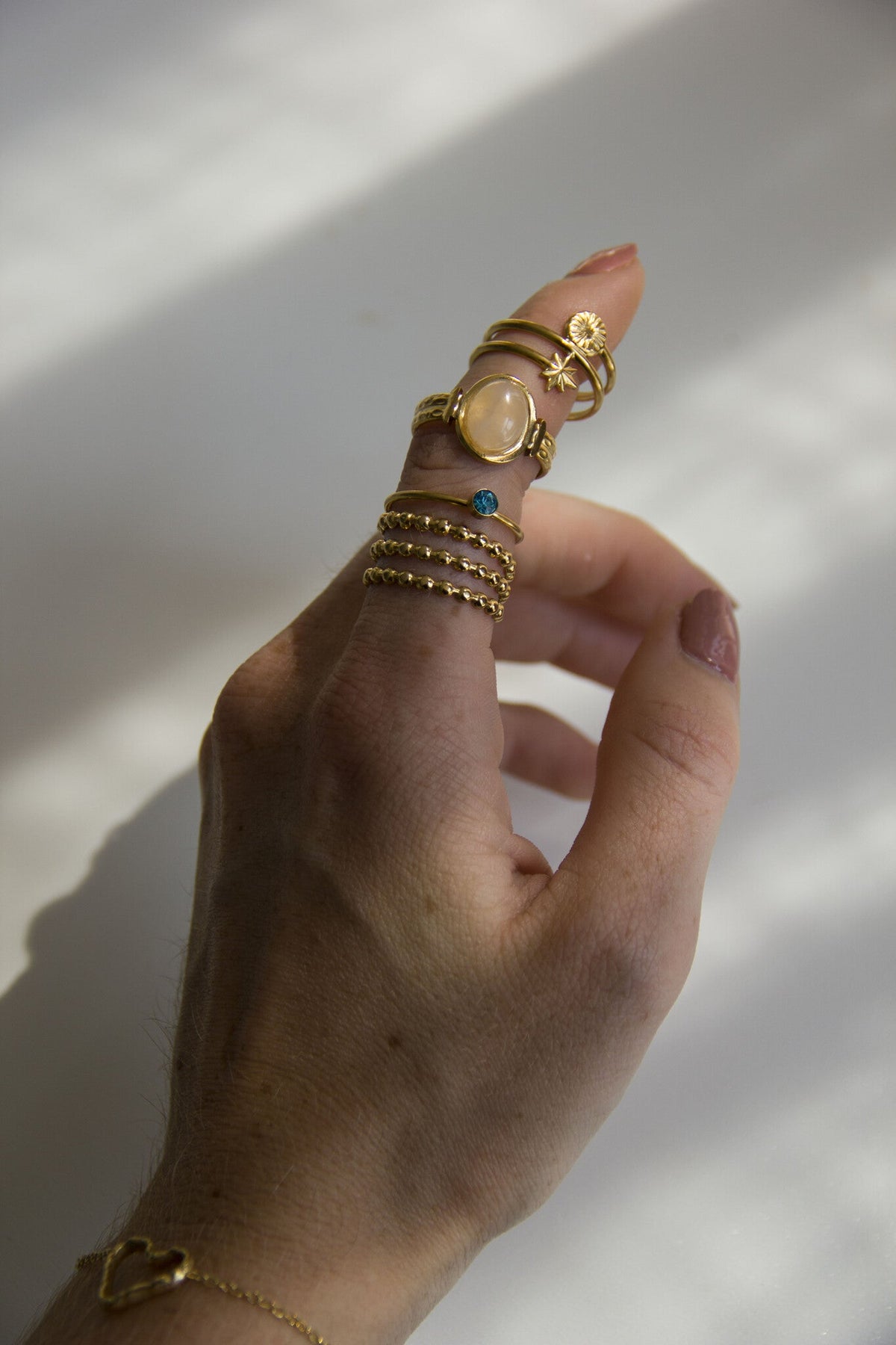Anillo Raíz Eterna