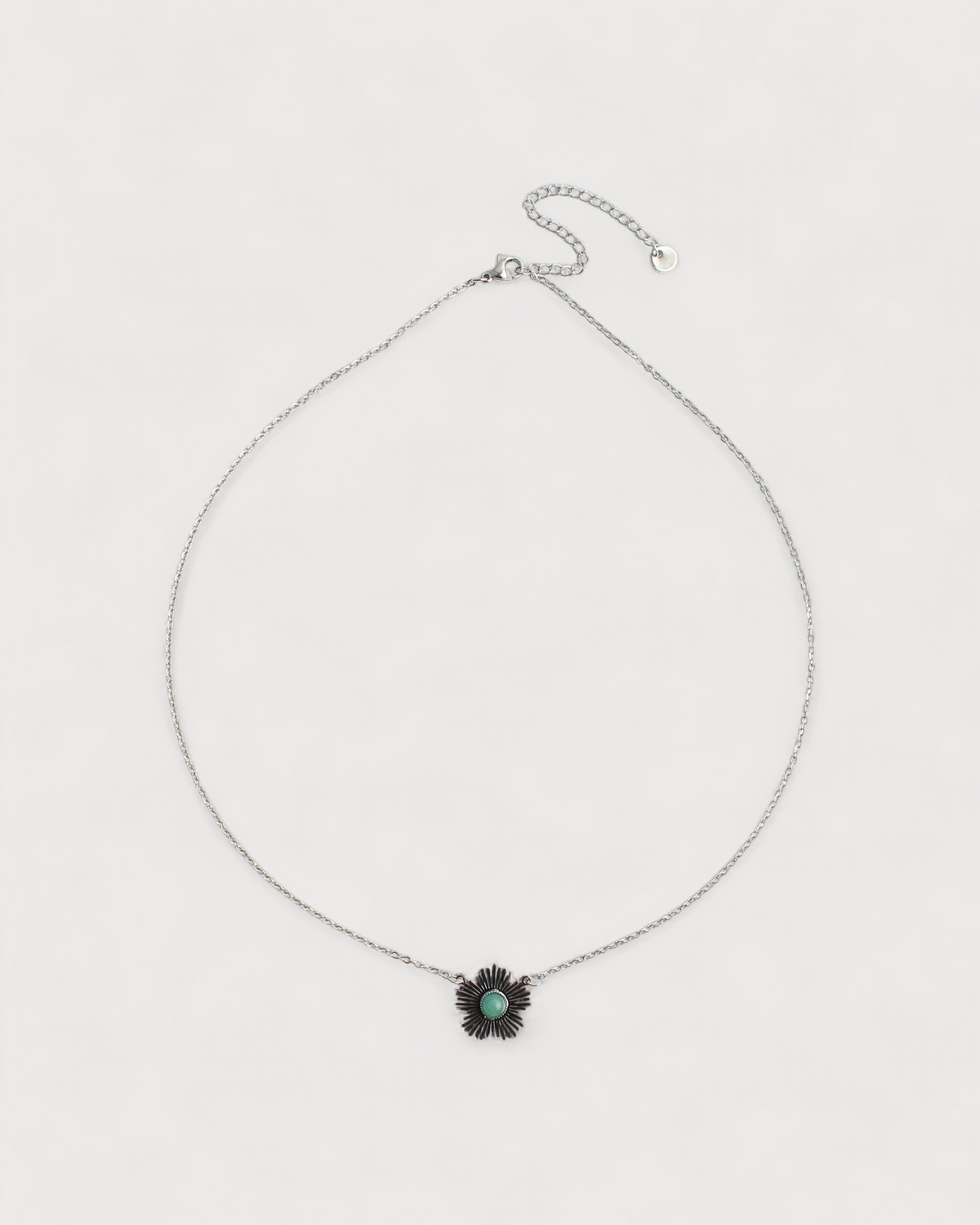 Collar Estela