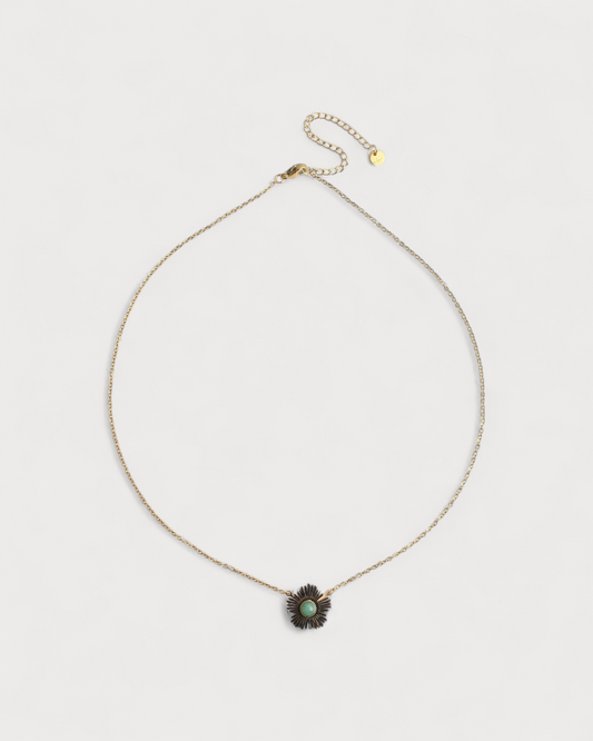 Collar Estela