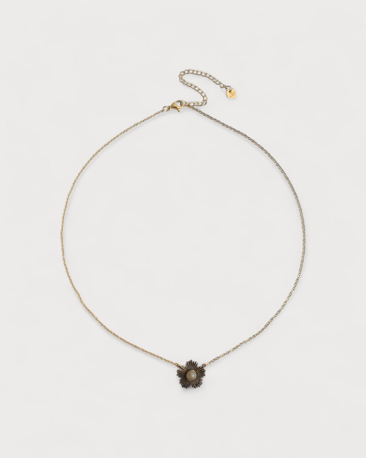 Collar Estela