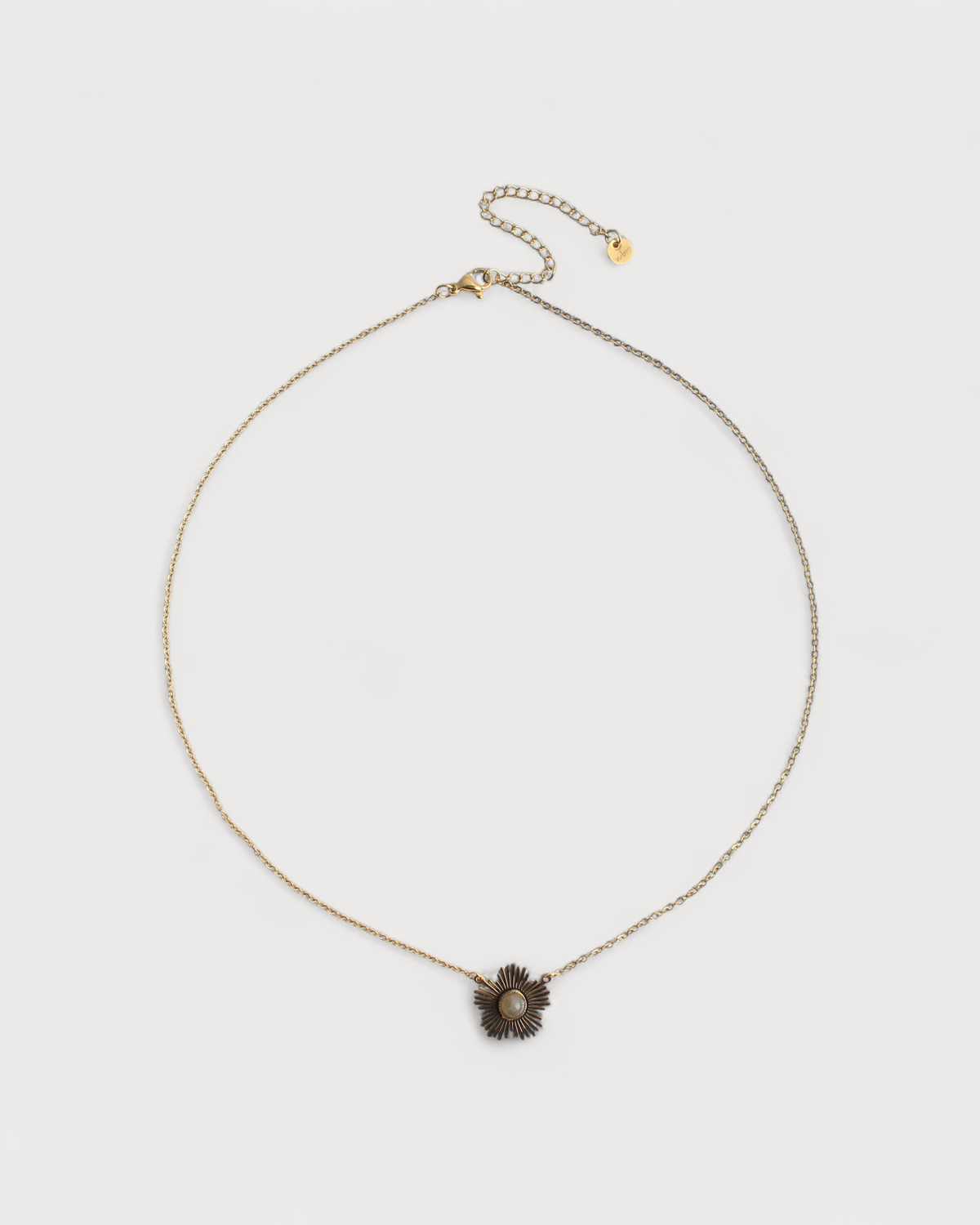Collar Estela